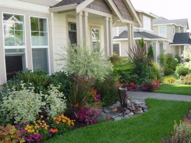 63+ FABULOUS SMALL FRONT YARD LANDSCAPING DECOR IDEAS - Page 13 of 64