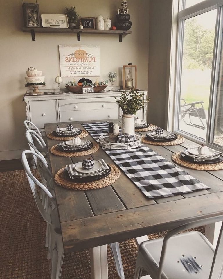 38+ Amazing Farmhouse Dining Room Decor Ideas