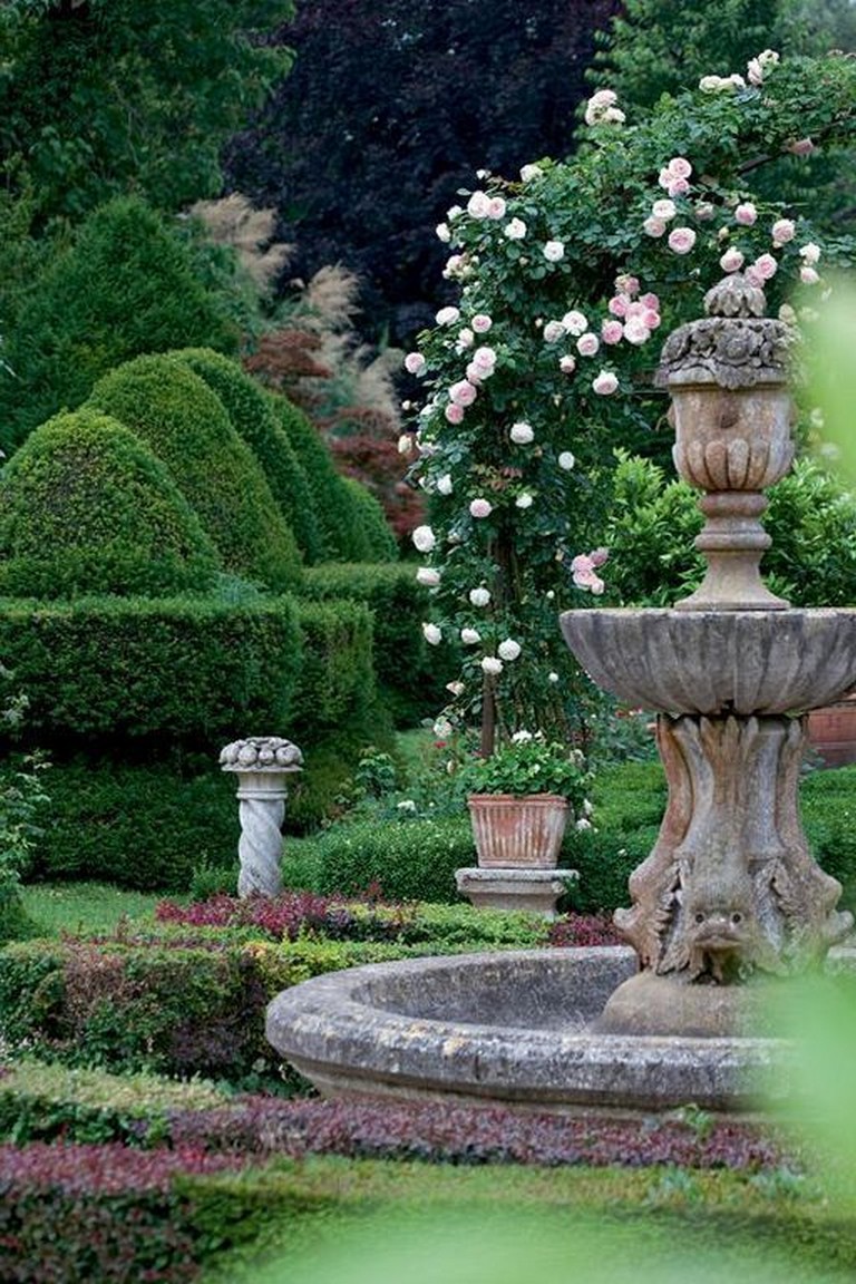 38+ Lovely Pink Rose Gardening Ideas Backyard